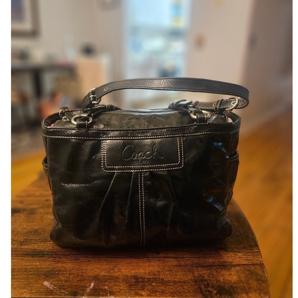 Coach Black Crinkled Leather Shoulder Bag Contrast Stitch Buckle Straps‎